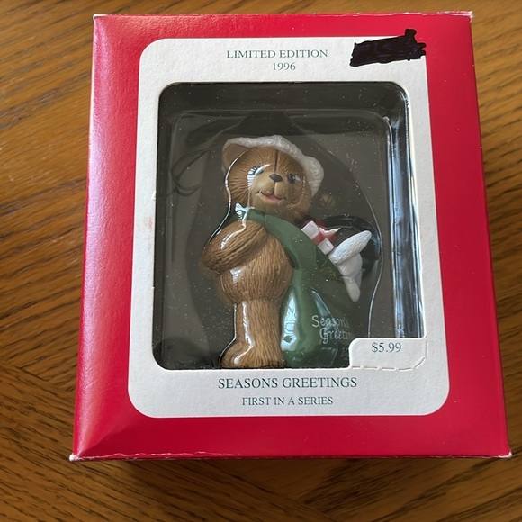 A World of Christmas 3 Ornaments NEW in Boxes Longs Drug Stores Limited Edition - Picture 2 of 4